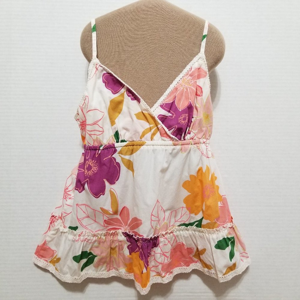 Old Navy top XL floral print sleeveless empire v-neck babydoll ruffle lace trim